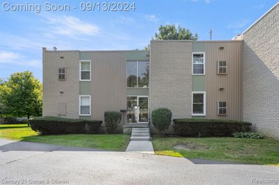 43 - 32989 Fargo Street, Condo with 1 bedrooms, 1 bathrooms and null parking in Livonia MI | Image 1