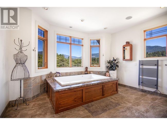 2388 Lawrence Rd, House other with 3 bedrooms, 3 bathrooms and 20 parking in Lumby BC | Image 48