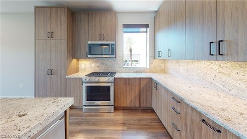 623-2460 Serene Avenue, Henderson, NV, 89074 | Card Image