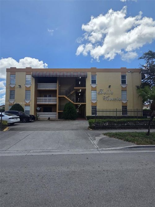 apt-207-575 W 69th St, Hialeah, FL, 33014-4908 | Card Image