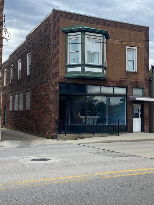 816 Peoria St, Peru, IL, 61354-2670 | Card Image