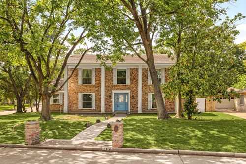 2114 Briargreen Dr, Houston, TX, 77077-5335 | Card Image