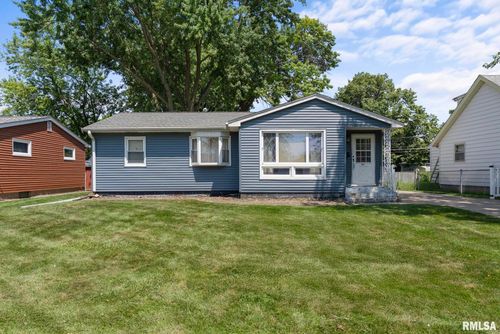 161 40th Ave, East Moline, IL, 61244-3437 | Card Image