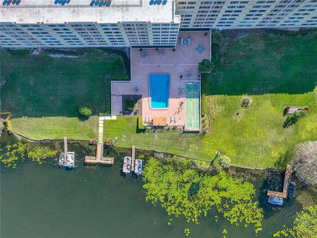 AERIAL VIEW OF AMENITIES | Image 51