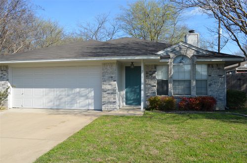 7 States Ave, Midlothian, TX, 76065-6710 | Card Image