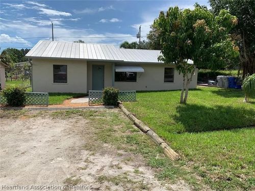 2418 2nd Ct, Vero Beach, FL, 32962-8221 | Card Image