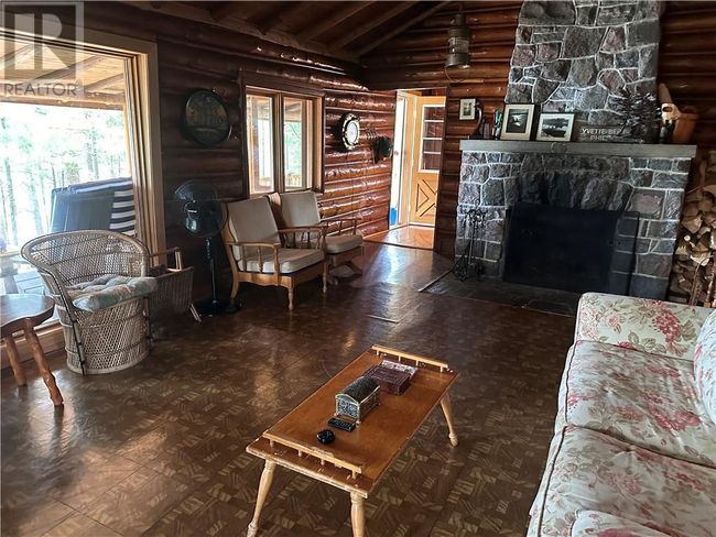 1 Island Ctr, Home with 2 bedrooms, 1 bathrooms and null parking in Saint Charles ON | Image 5