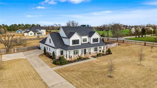 4001 Rolling Meadows Dr, Rogers, AR, 72756-6074 | Card Image
