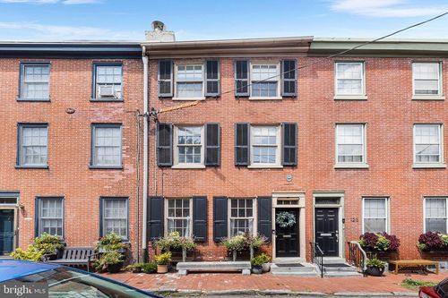 125 Beck St, PHILADELPHIA, PA, 19147-3417 | Card Image