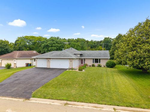 7578 Derby Close, Caledonia, IL, 61011-9693 | Card Image
