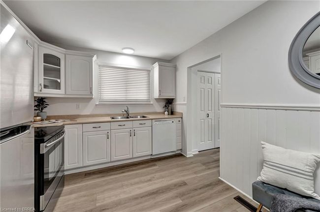 660 Mullin Way, House other with 4 bedrooms, 2 bathrooms and 3 parking in Burlington ON | Image 9