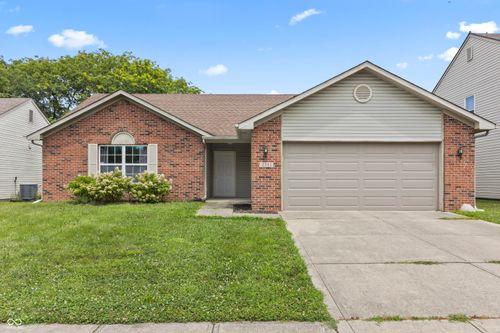12985 Galloway Cir, Fishers, IN, 46038-9250 | Card Image
