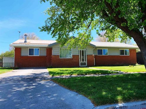 204 13th St, Alamosa, CO, 81101-3416 | Card Image