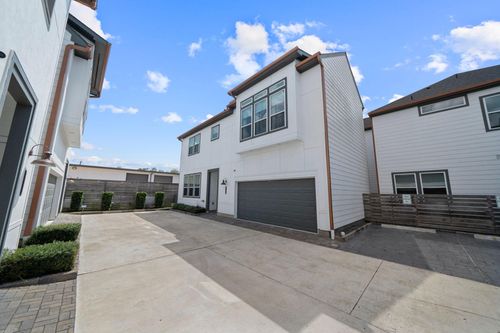 apt-a-9555 Neuens Rd, Houston, TX, 77080-7295 | Card Image