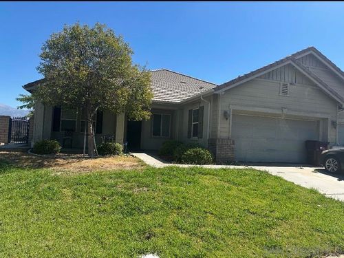 208 Dwyer Ave, Beaumont, CA, 92223-7517 | Card Image