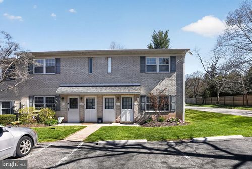 111-111 Hampstead Dr, AMBLER, PA, 19002-4954 | Card Image