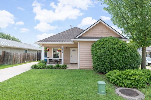 6908 Villita Cv, Austin, TX, 78741-5220 | Card Image