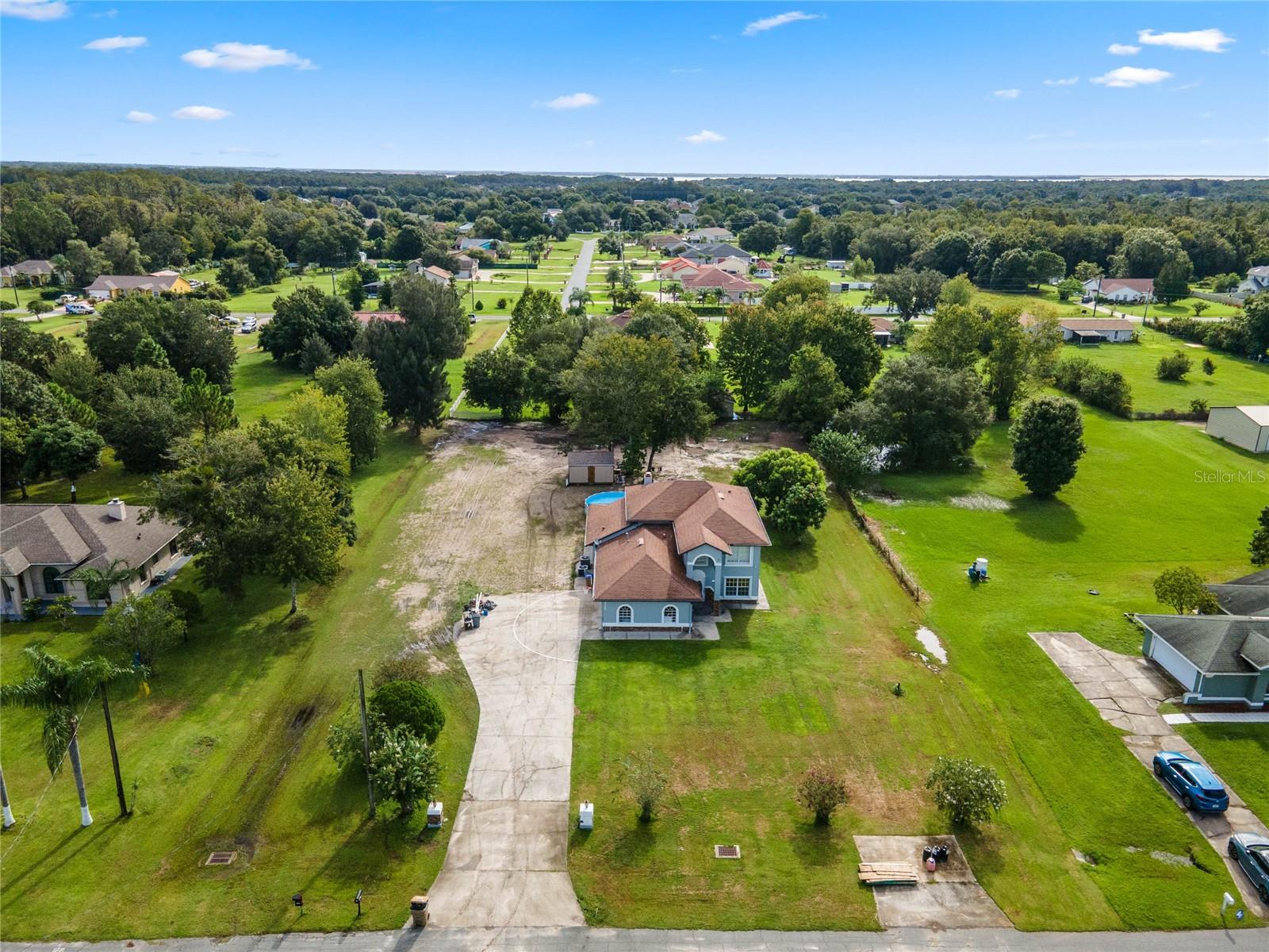 Almond Ave, Kissimmee, FL 34746