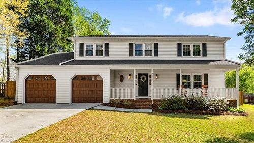 5828 Stoney Glen Loop, Greensboro, NC, 27409-2739 | Card Image