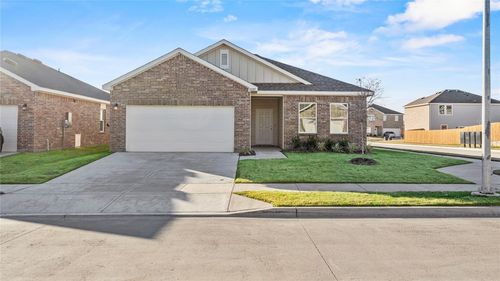 8325 Hawkview Dr, Fort Worth, TX, 76179-4309 | Card Image