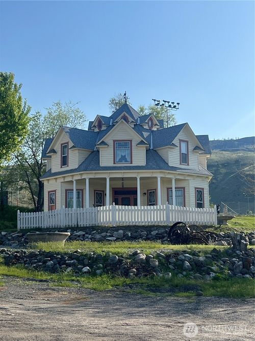 600 12th St, Bridgeport, WA, 98813-9200 | Card Image