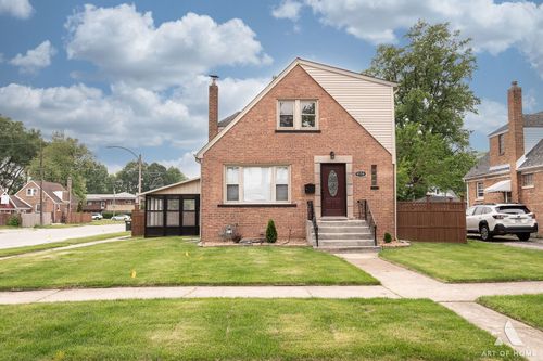 9156 S Sawyer Ave, Evergreen Park, IL, 60805-1640 | Card Image