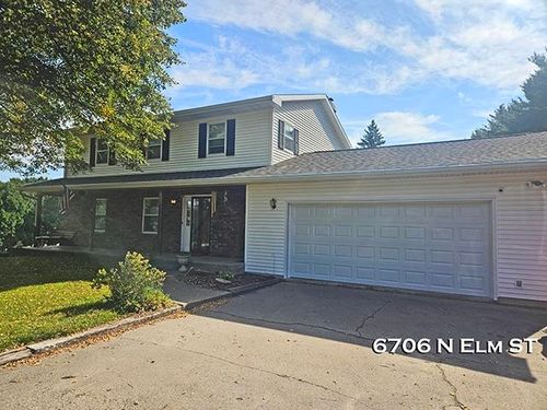 6706 N Elm St, Platteville, WI, 53818-9042 | Card Image