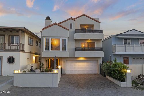 116 Pasadena Ave, Oxnard, CA, 93035-4576 | Card Image