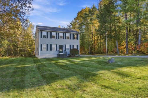 87 New Boston Road, Hermon, ME, 04401 | Card Image