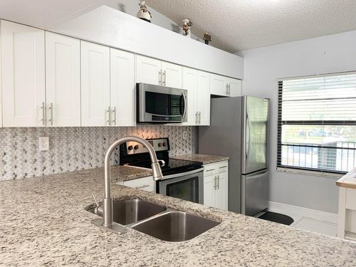 e-1801 Sabal Ridge Ct, Palm Beach Gardens, FL, 33418-8921 | Card Image