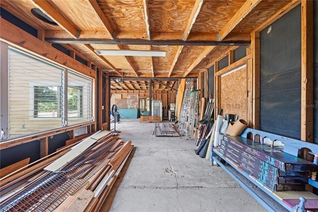 Large Garage Bay and Storage | Image 71
