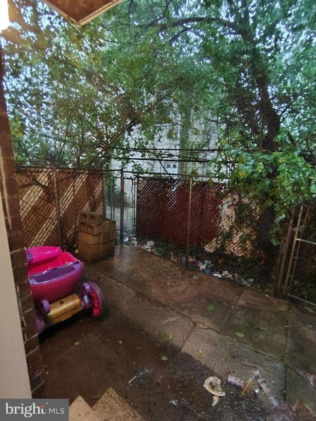 1321 W Auburn St, Townhouse with 2 bedrooms, 1 bathrooms and null parking in PHILADELPHIA PA | Image 12