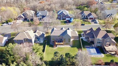 Rear Facing. Middle house . Great Yard. | Image 3