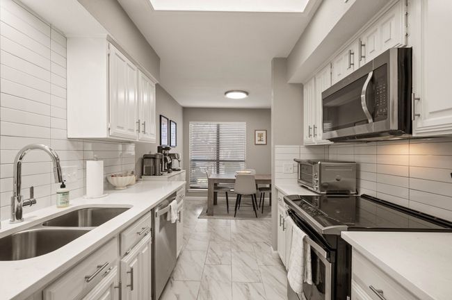 APT-3004 - 2204 W Park Blvd, Condo with 3 bedrooms, 3 bathrooms and null parking in Plano TX | Image 13