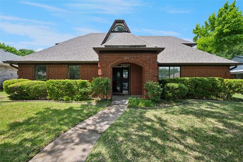2449 Kimberly Dr, Garland, TX, 75040-8849 | Card Image