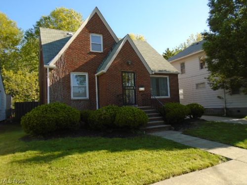 18909 Pawnee Ave, Cleveland, OH, 44119-1718 | Card Image