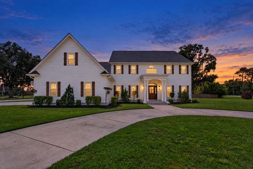 3800 Sherwood Dr, Valdosta, GA, 31606-2108 | Card Image
