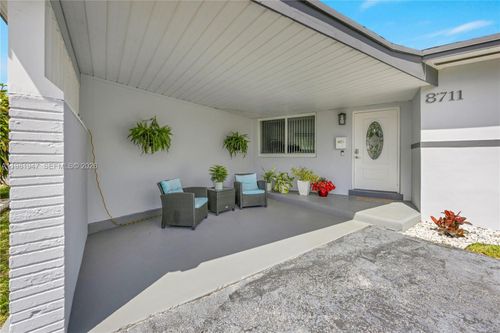 8711 Sw 191st St, Cutler Bay, FL, 33157-7140 | Card Image