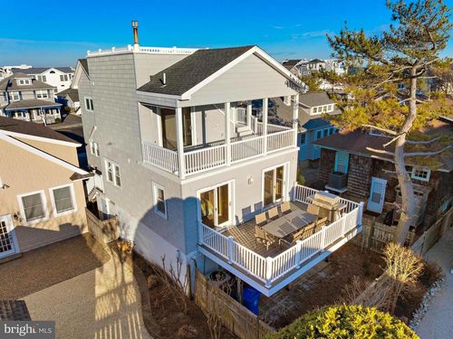 106 5th St, BEACH HAVEN, NJ, 08008-1936 | Card Image