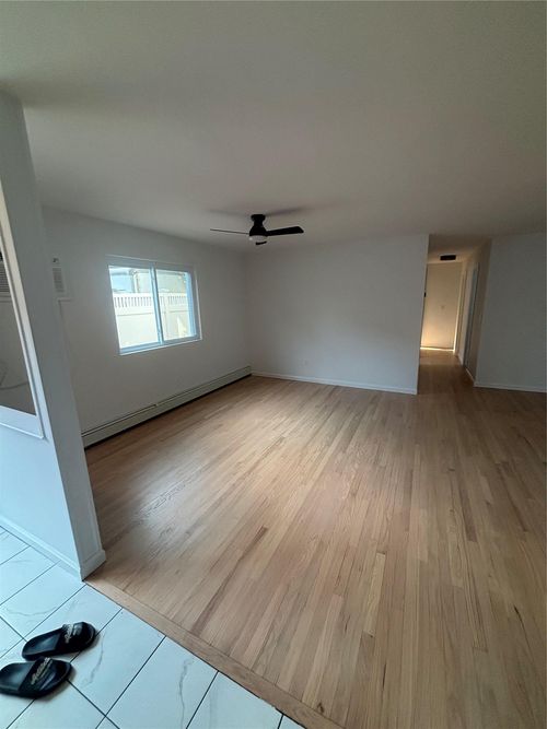 1-515 W Hudson St, Long Beach, NY, 11561-1725 | Card Image