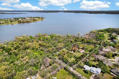 516 N Garza Rd, Shady Shores, TX, 76208-7307 | Card Image