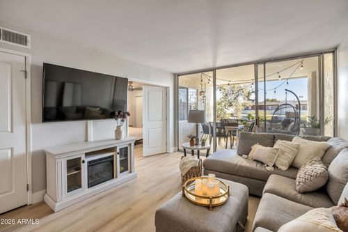 b227-7625 E Camelback Rd, Scottsdale, AZ, 85251-2105 | Card Image