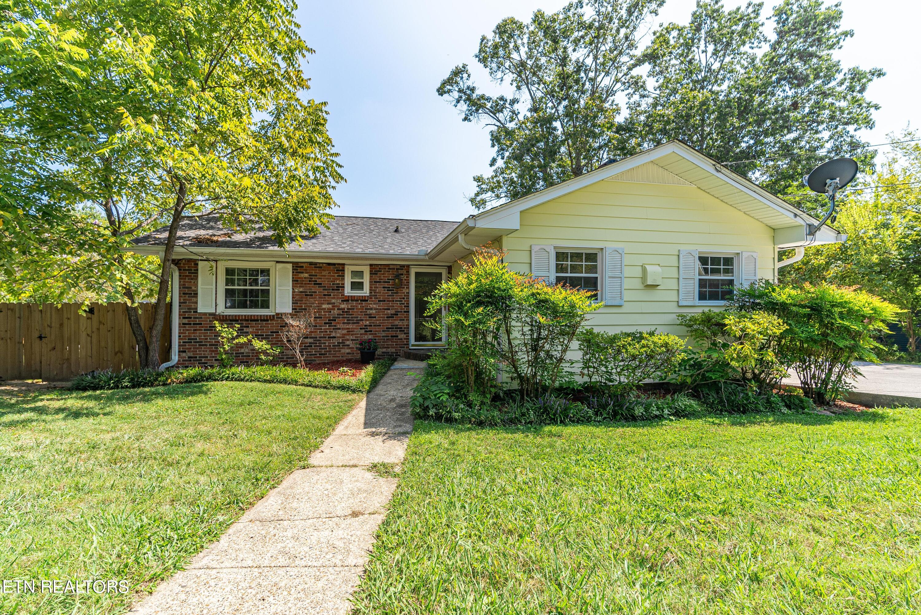 Olney Ln, Oak Ridge, TN 37830