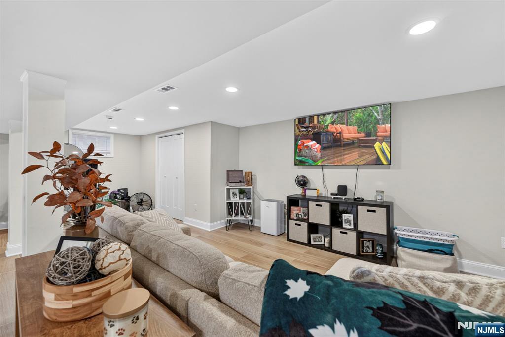 Residential in North Arlington 5