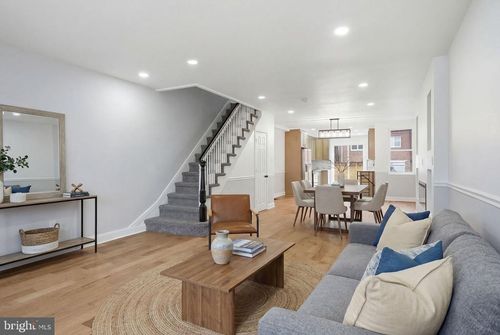 7413 Sommers Rd, PHILADELPHIA, PA, 19138-1406 | Card Image