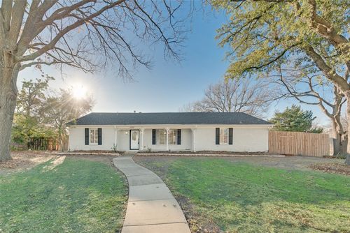 3601 Chicosa Trl, Garland, TX, 75043-1624 | Card Image