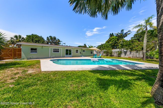 251 Avenida De La Vis, House other with 3 bedrooms, 1 bathrooms and null parking in Indialantic FL | Image 40
