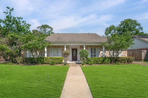 12026 Sugar Springs Dr, Houston, TX, 77077-4929 | Card Image