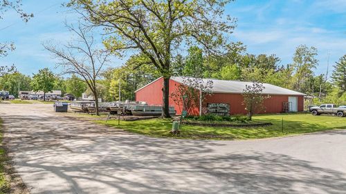 E7321 Red Banks Road, FREMONT, WI, 54940 | Card Image