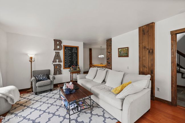 205 - 203205 Main St, Home with 5 bedrooms, 3 bathrooms and 3 parking in Hancock MA | Image 26